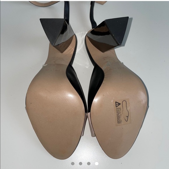 Zara heels with unique triangle heel - Picture 4 of 4